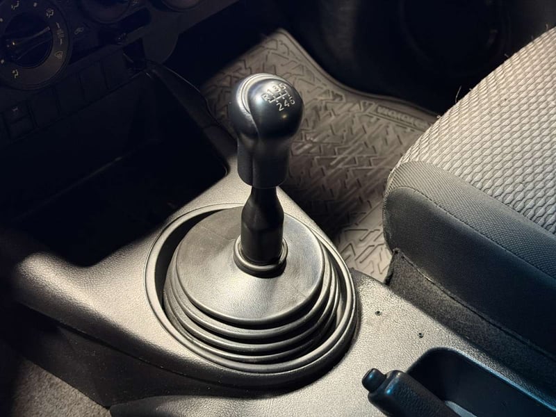 Toyota HILUX 2.4 DX DIESEL 4X4 DOB. CAB. 7AB MT 4P 2023 - Imagen 16 de 16