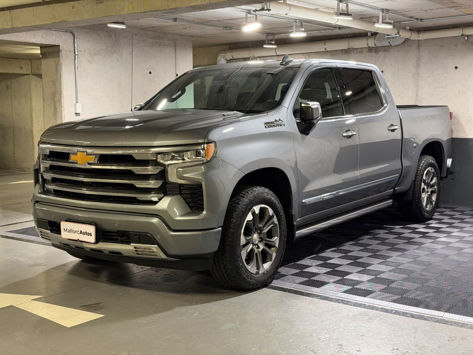 Chevrolet SILVERADO 3.0TD HIGH COUNTRY AUTO DC 4WD R 3.0TD HIGH COUNTRY AUTO DC 4WD R 2025 - Foto 3 de 20