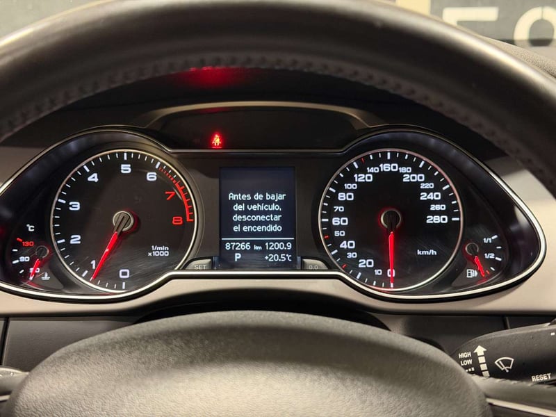 Audi A4 1.8 TFSI 4X2 170HP MULTITRONIC AT 4P 2013 - Imagen 16 de 19