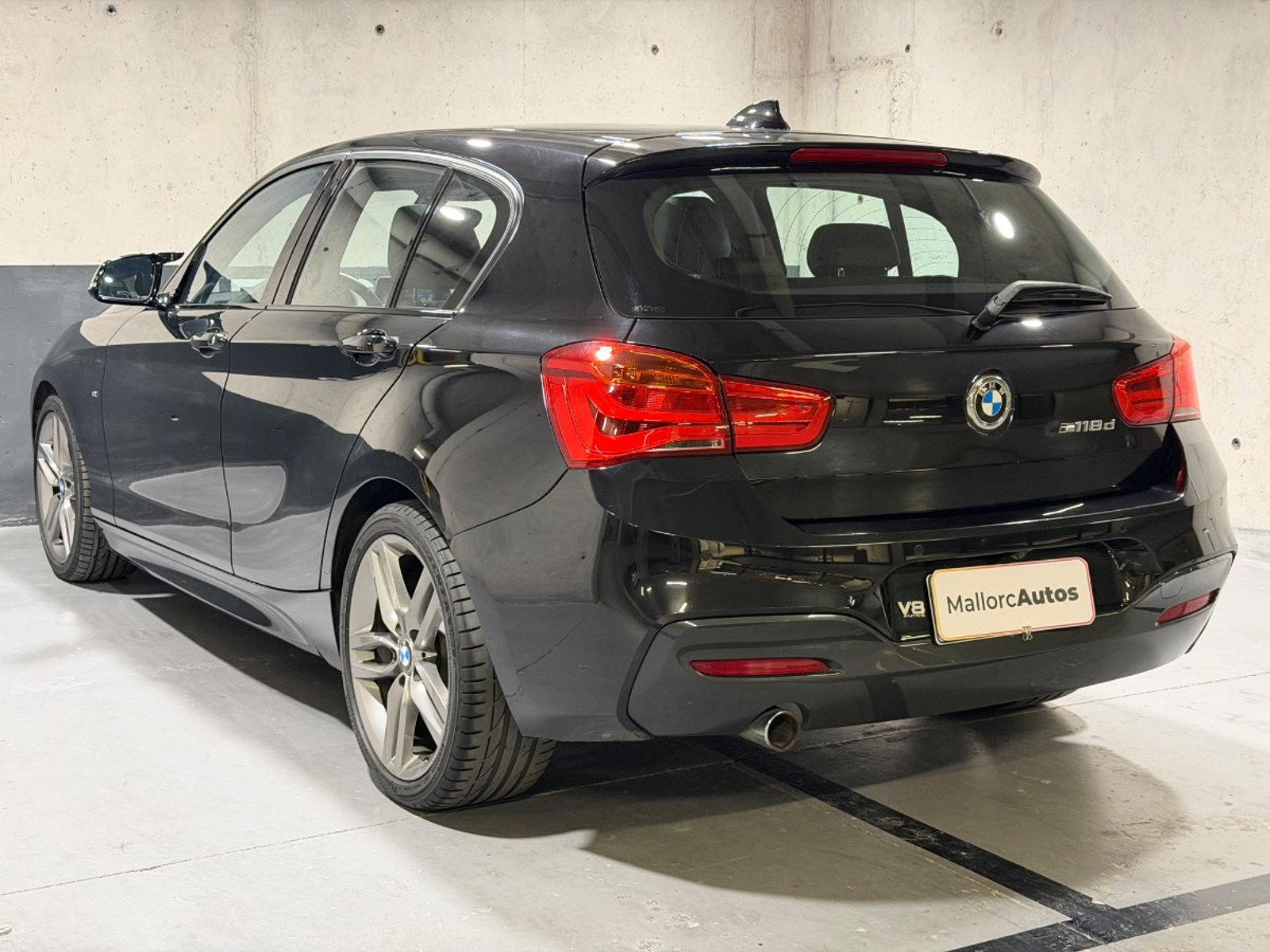 BMW 118 M SPORT 2019 - Foto 4 de 20
