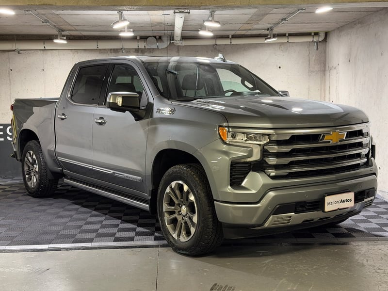 Chevrolet SILVERADO 3.0TD HIGH COUNTRY AUTO DC 4WD R 3.0TD HIGH COUNTRY AUTO DC 4WD R 2025