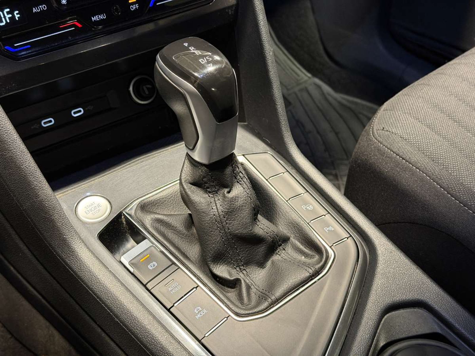 Volkswagen TIGUAN 1.4 TSI COMFORTLINE 4X2 AT 5P 2023 - Imagen 20 de 20