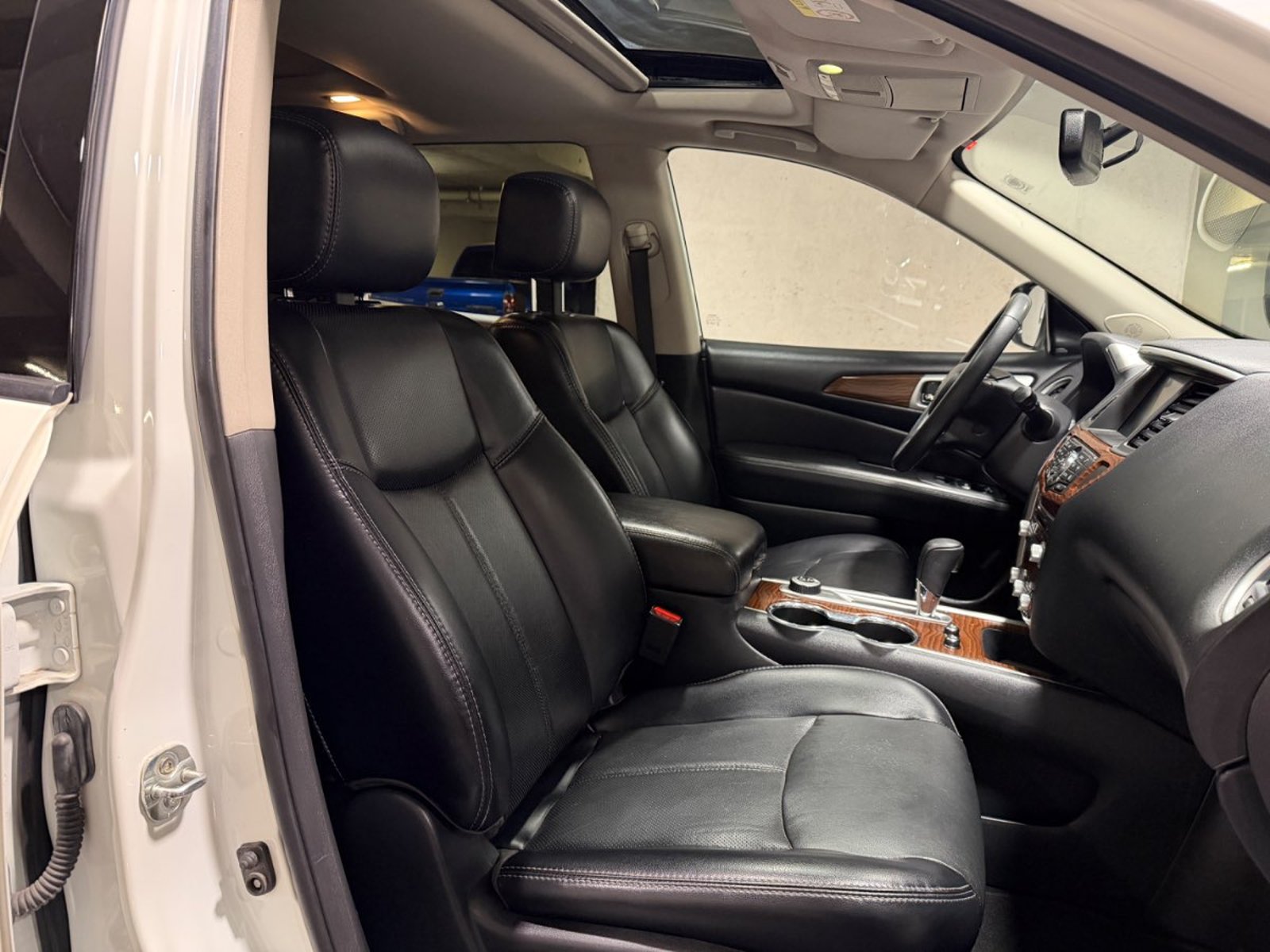 Nissan PATHFINDER 3.5 EXCLUSIVE CVT AUTO 4WD 2020 - Imagen 12 de 20