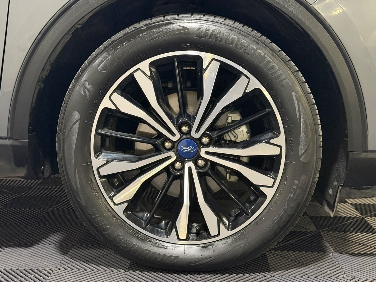 Ford ESCAPE 2.5 ATKINSON SE HIBRIDO FWD AT 5P 2023 - Imagen 8 de 20