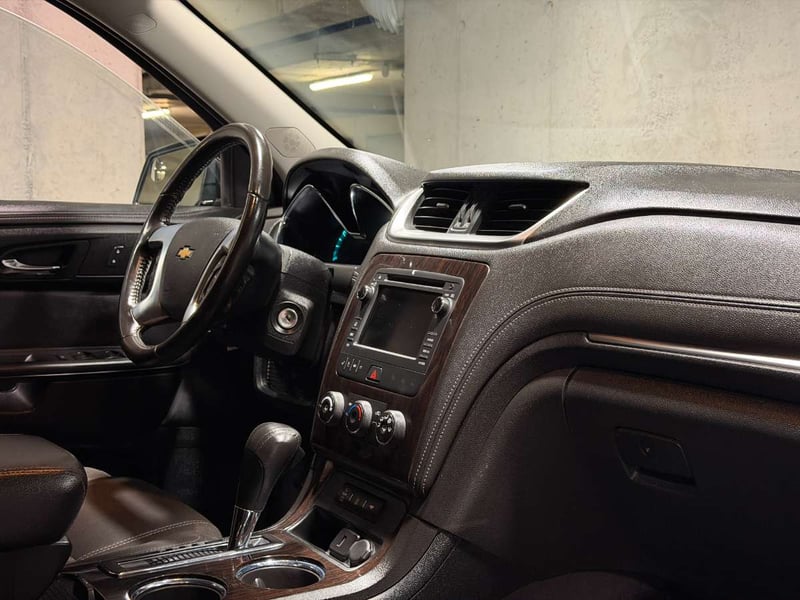 Chevrolet TRAVERSE 3.6L LT FWD AT 5P 2016 - Imagen 12 de 20