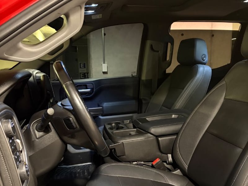Chevrolet SILVERADO 5.3 LT TRAILBOSS 4X4 Z71 AT 4P 2022 - Imagen 12 de 18