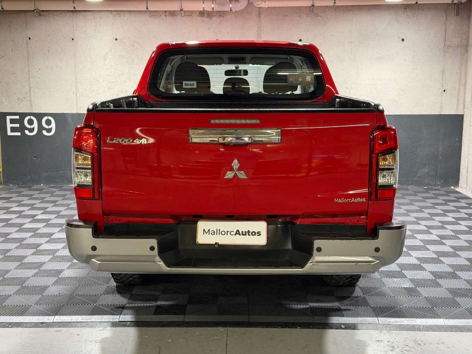 Mitsubishi L200 2.2 KATANA CRT DIESEL DOB. CAB. 4X4 MT 4P 2024 - Foto 5 de 17