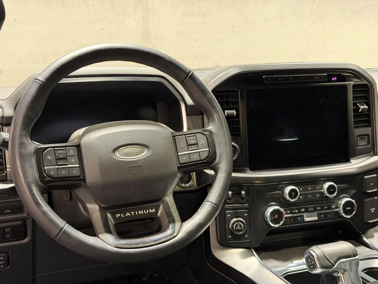 Ford F-150 3.5 PLATINUM HEV HYBRID DOB. CAB. 4X4 AT 4P 2024 - Imagen 14 de 20