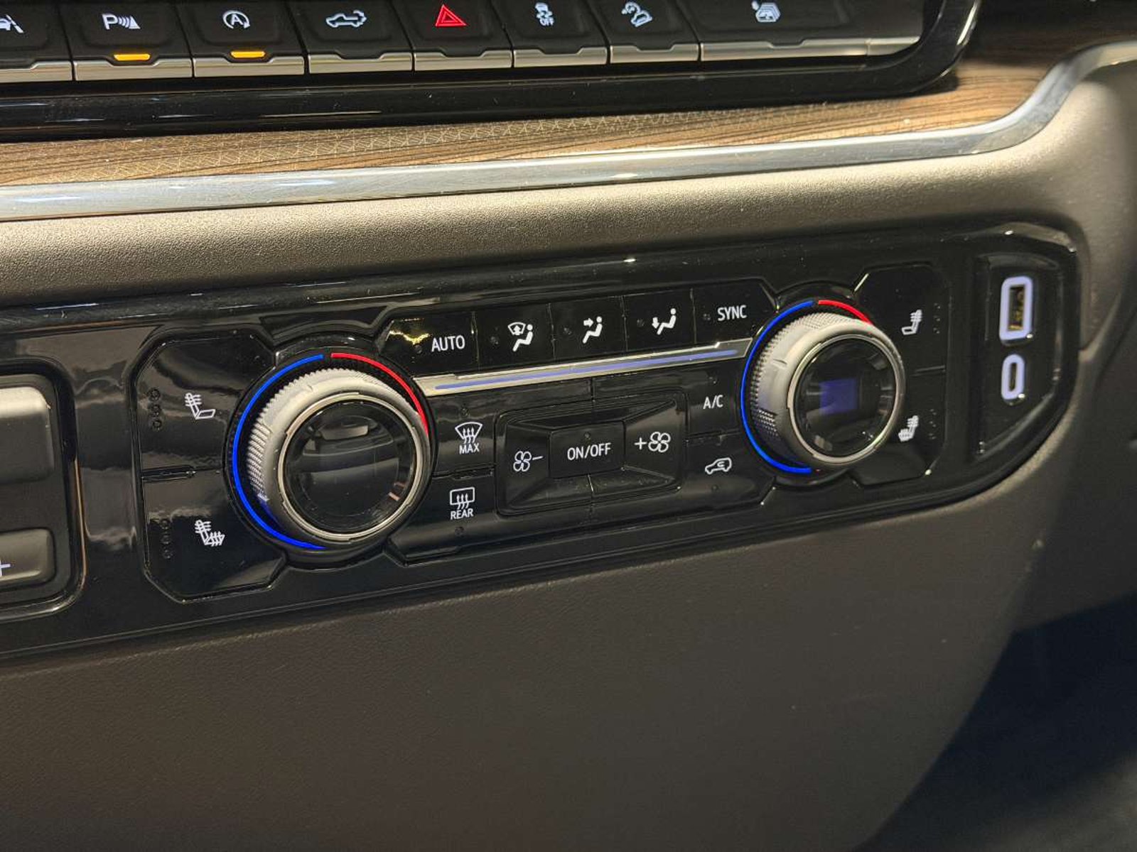 CHEVROLET SILVERADO 5.3 LT R TRAIL BOSS Z71 4X4 AT 4P 2025 - Imagen 19 de 19