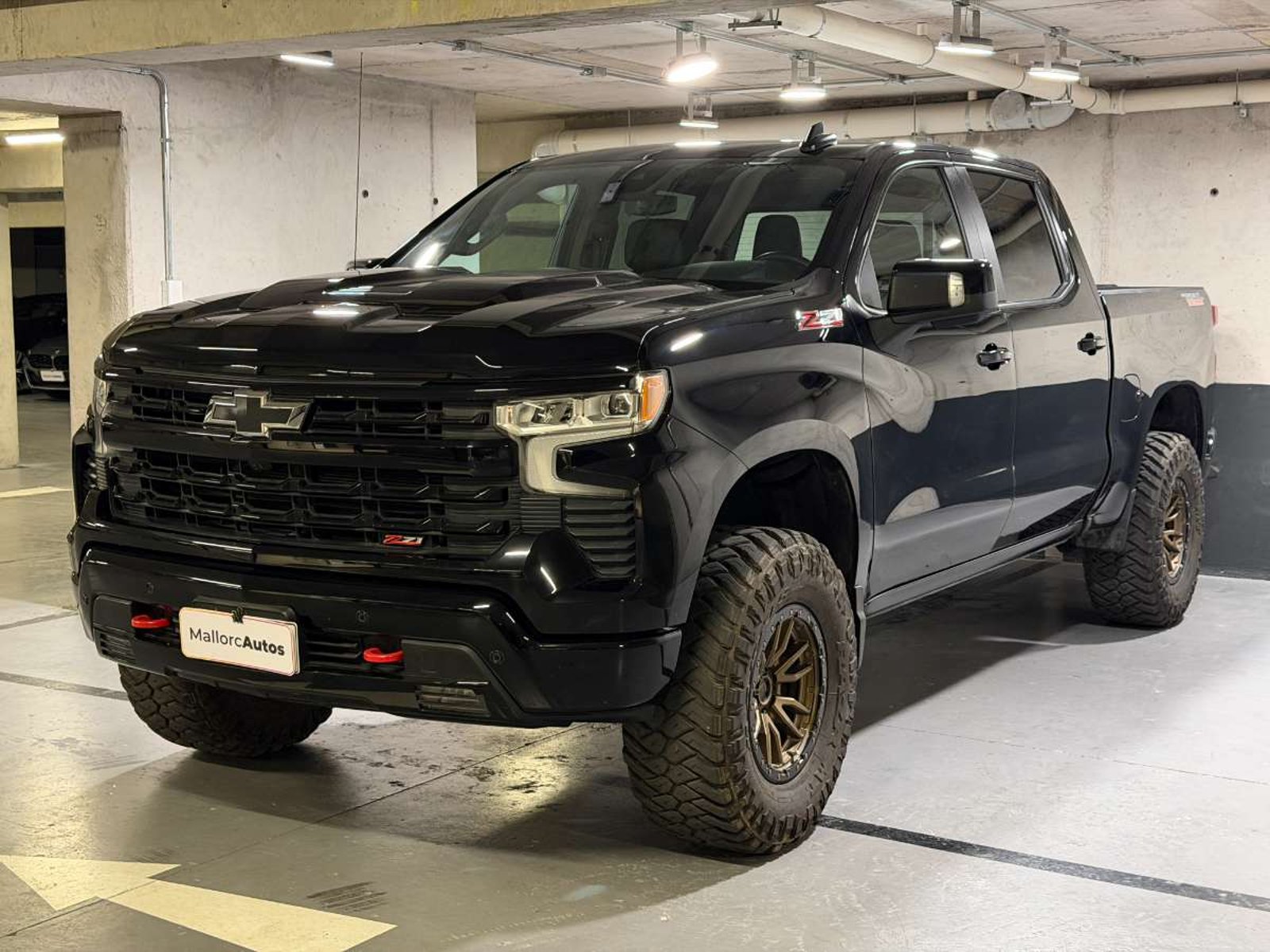 Chevrolet SILVERADO 5.3 LT R TRAIL BOSS Z71 4X4 AT 4P 2025 - Foto 3 de 19
