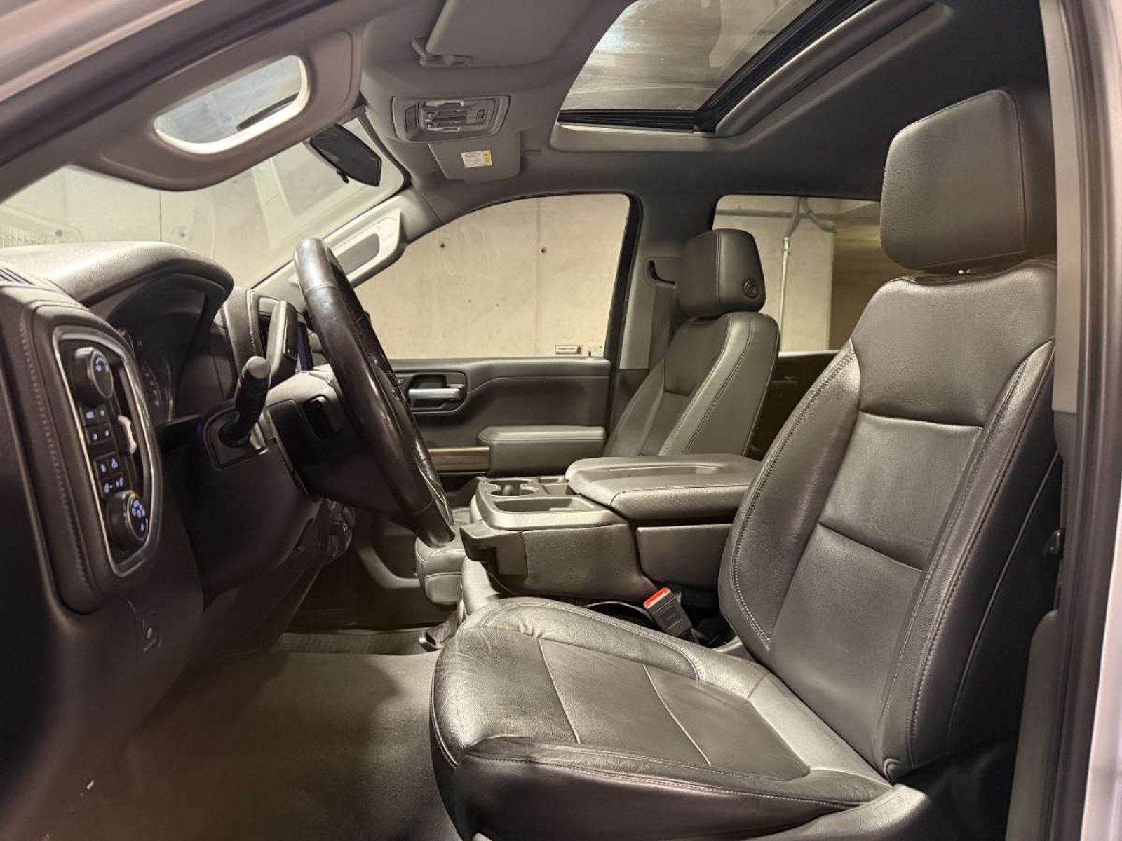 Chevrolet SILVERADO 5.3 LT TRAILBOSS 4X4 Z71 AT 4P 2020 - Imagen 8 de 17