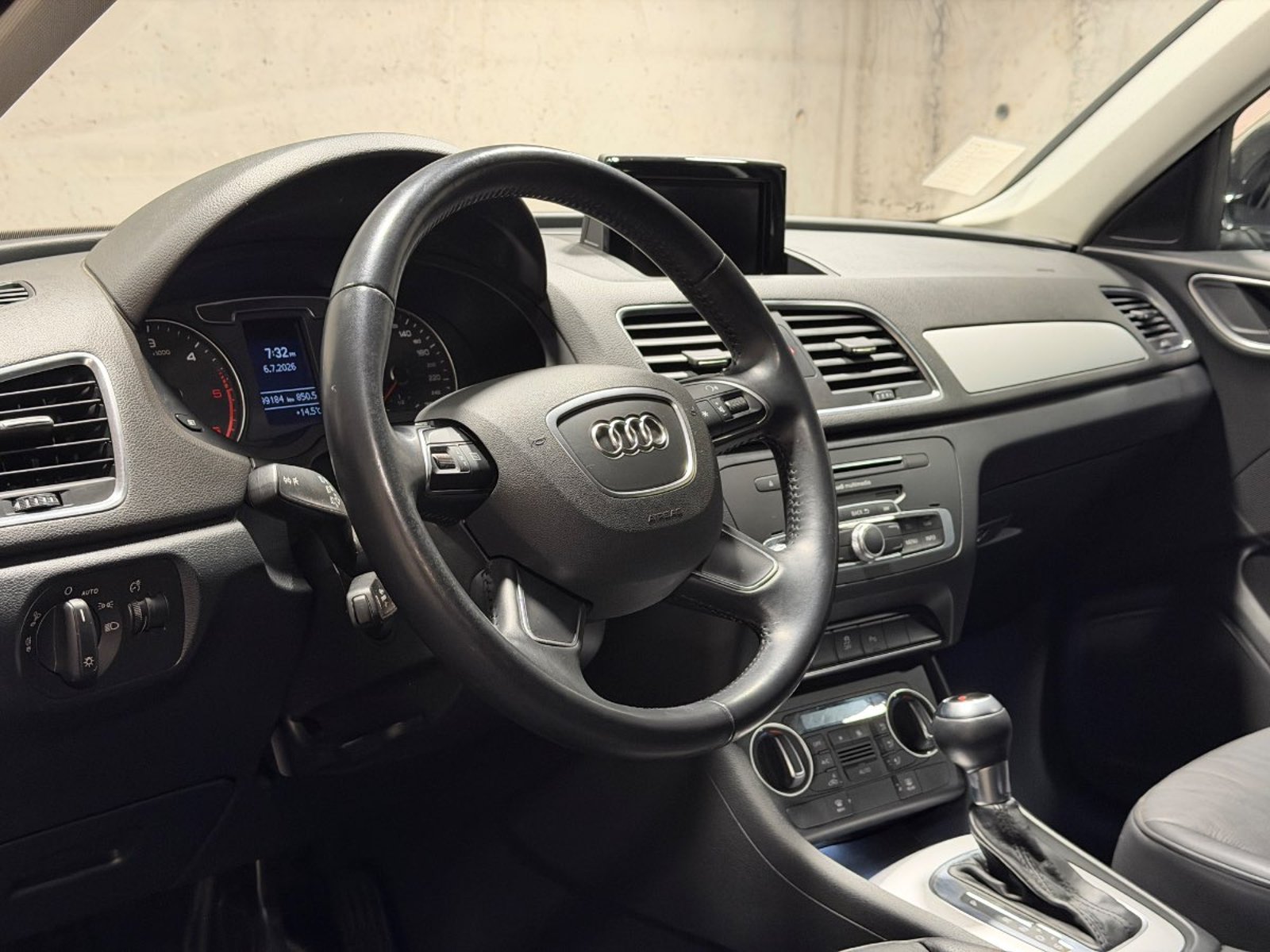 AUDI Q3 TDI 2.0 AUT 2019 - Imagen 13 de 20