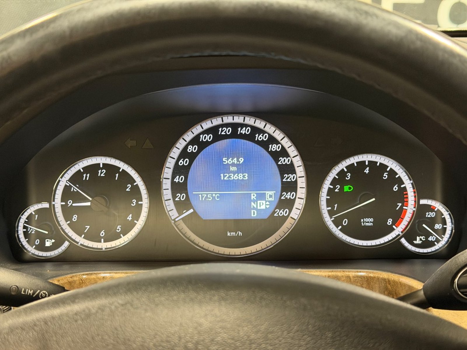 Mercedes-Benz E500 AVANTGARD 2011 - Imagen 16 de 20
