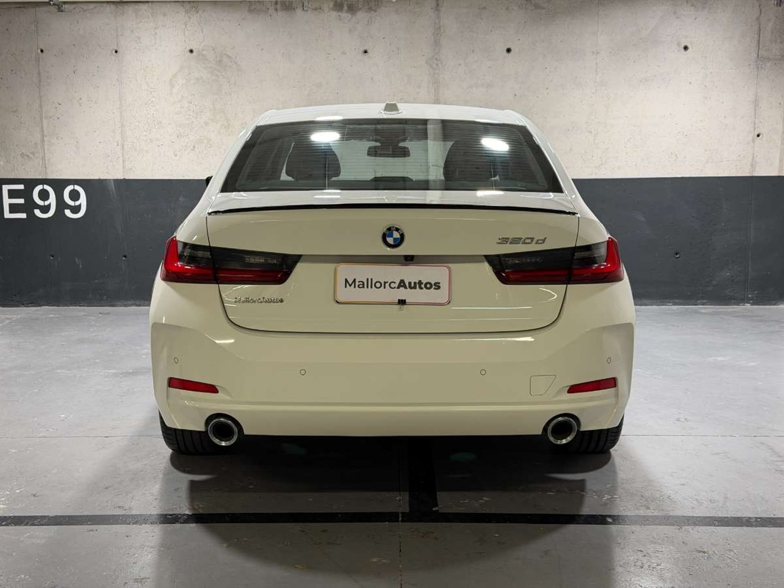 BMW 320 2023 - Foto 5 de 20