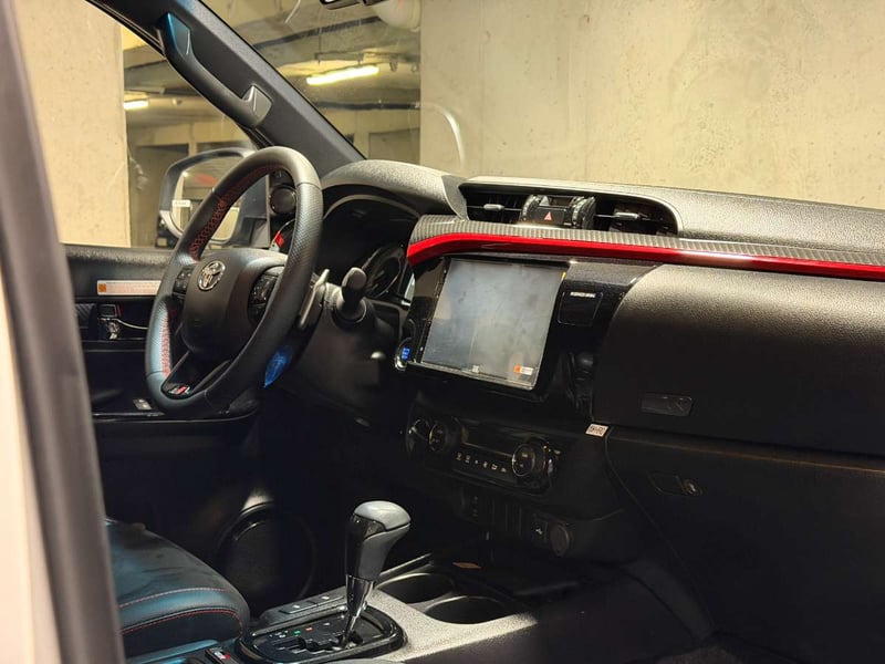 Toyota HILUX 2.8 GR-S DIESEL 4X4 DOB. CAB. AT 4P 2026 - Imagen 12 de 20