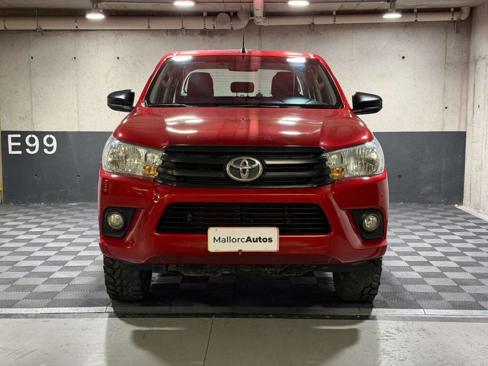Toyota HILUX 2.4 DX DIESEL 4X4 DOB. CAB. 7AB MT 4P 2023 - Foto 2 de 16
