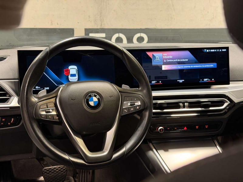 BMW 320 2023 - Imagen 14 de 20