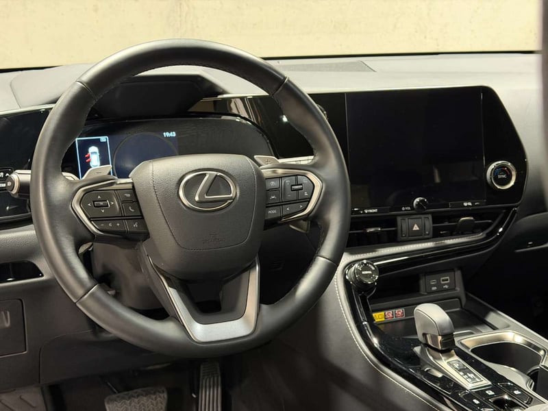 Lexus NX350H 2.5 PREMIUM HIB 4X2 AT 5P 2025 - Imagen 13 de 20