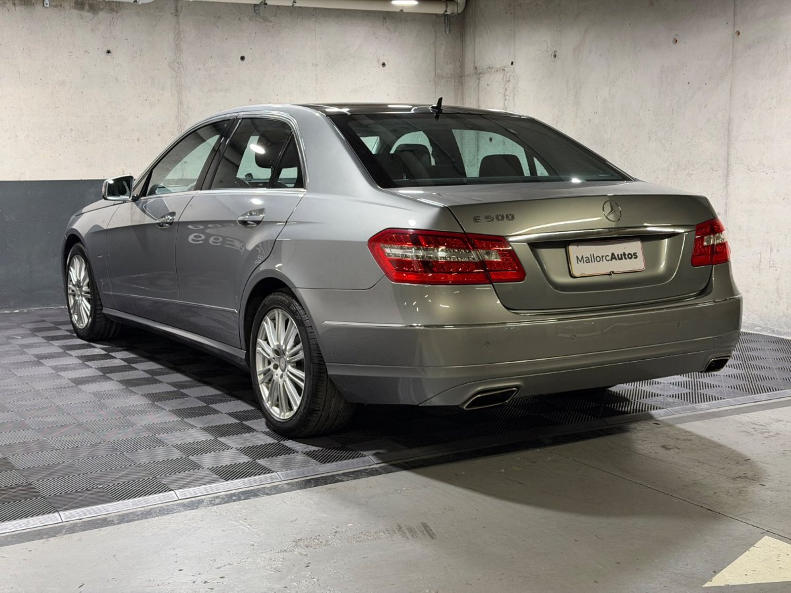 Mercedes-Benz E500 AVANTGARD 2011 - Imagen 4 de 20