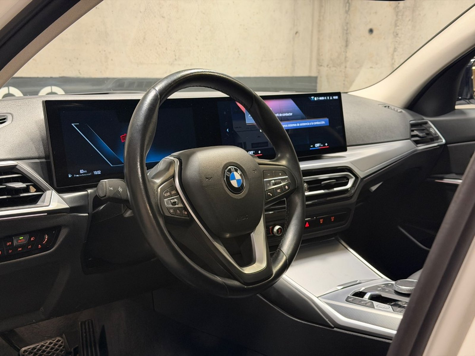 BMW 320 2023 - Imagen 13 de 20