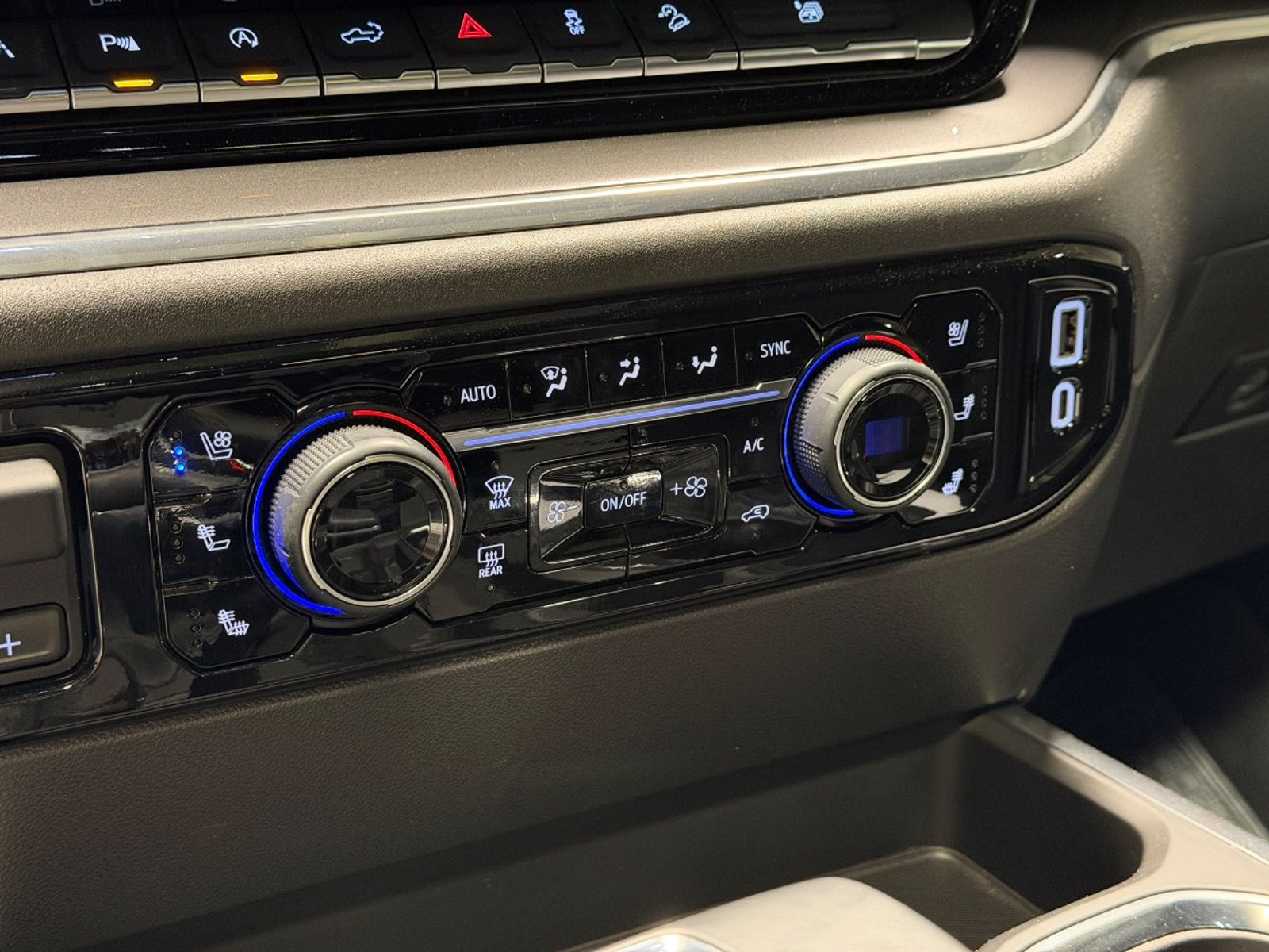 Chevrolet SILVERADO 3.0TD HIGH COUNTRY AUTO DC 4WD R 3.0TD HIGH COUNTRY AUTO DC 4WD R 2025 - Imagen 20 de 20