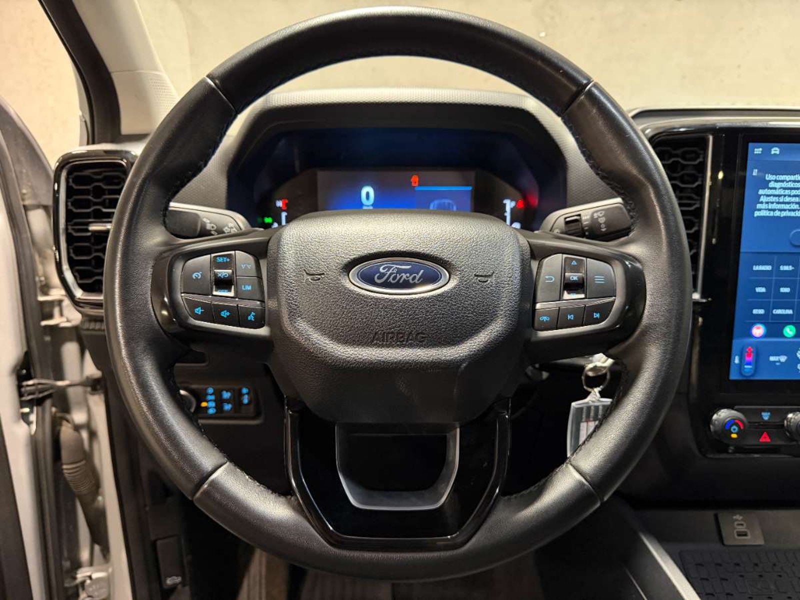 Ford RANGER 2.0 XLT DIESEL 4X4 DOB. CAB. AT 4P 2025 - Imagen 15 de 19