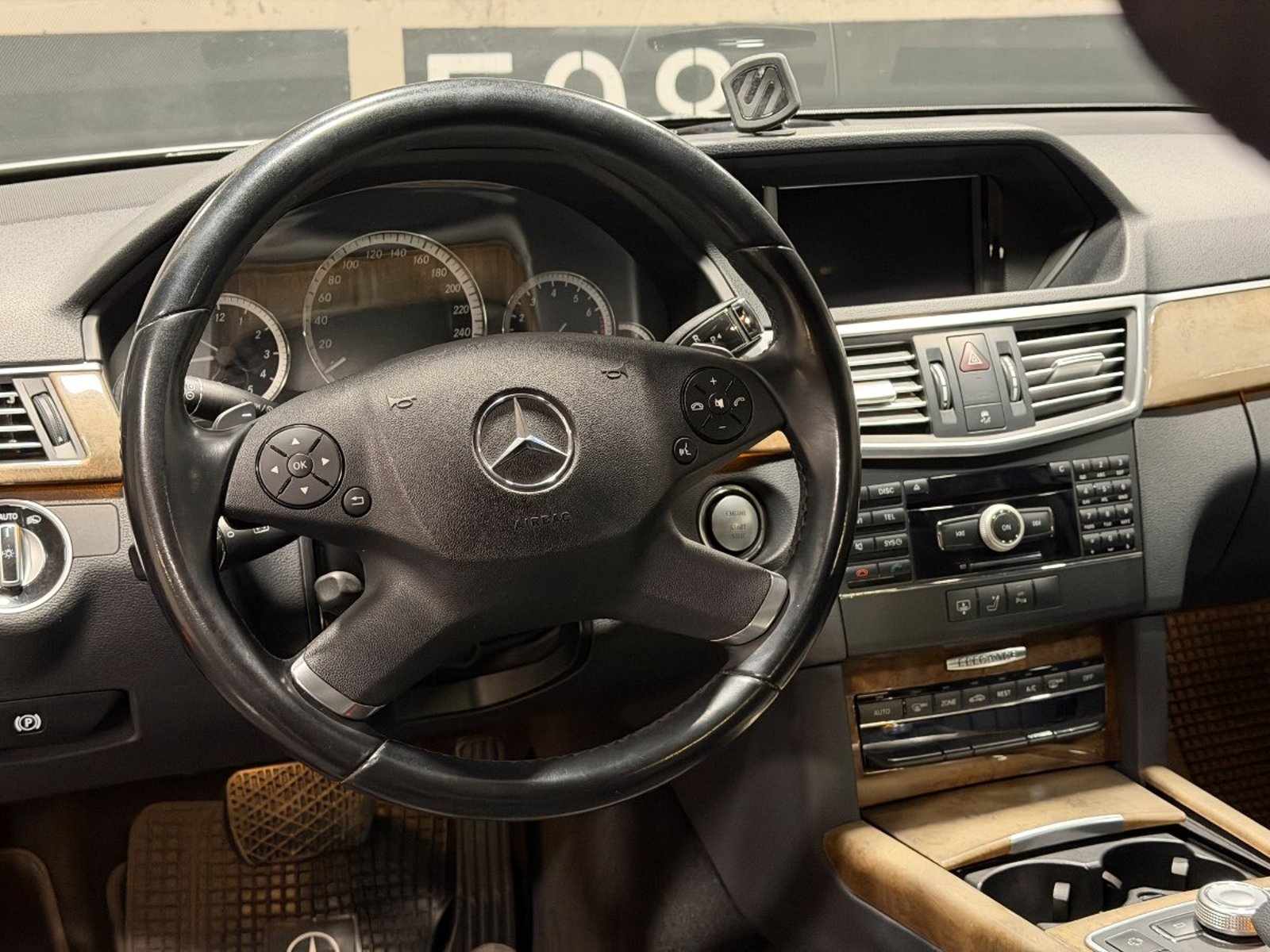 Mercedes-Benz E500 AVANTGARD 2011 - Imagen 14 de 20