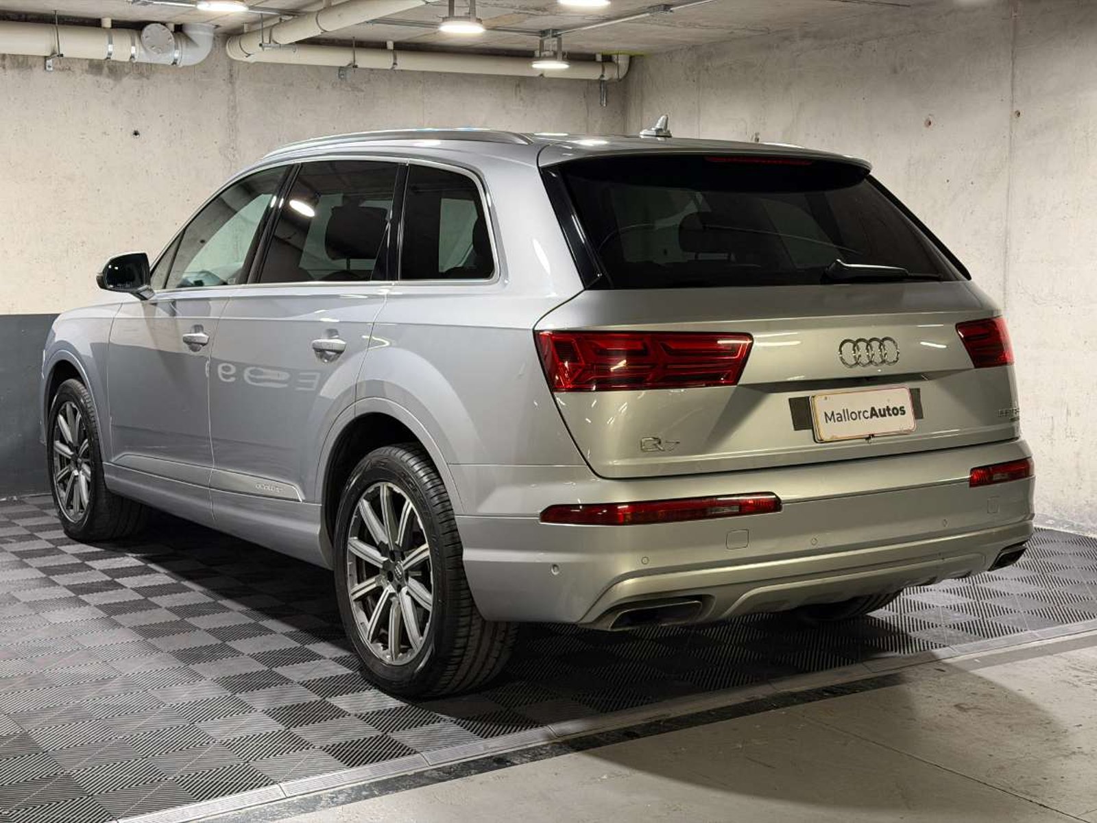 Audi Q7 3.0 TFSI DESIGN QUATTRO AWD 7 PAS TIPTRONIC AT 5P 2020 - Foto 4 de 20