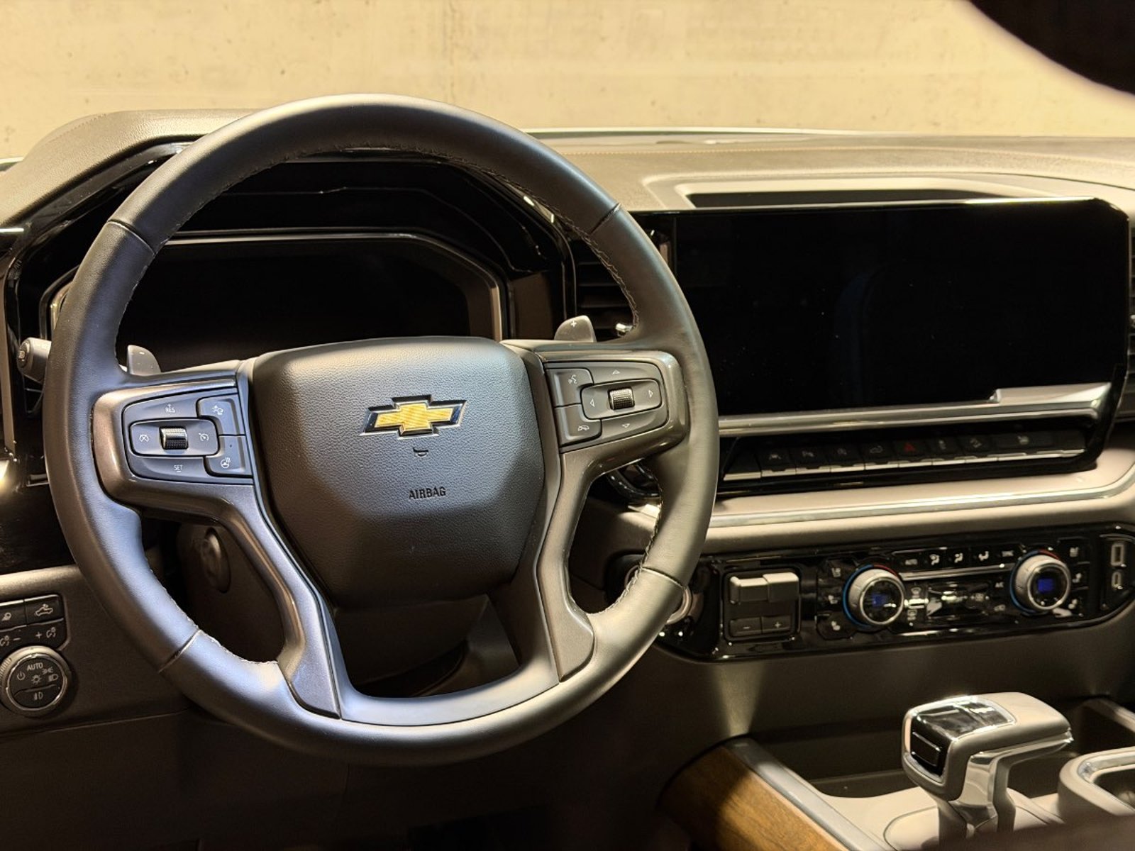 Chevrolet SILVERADO 3.0TD HIGH COUNTRY AUTO DC 4WD R 3.0TD HIGH COUNTRY AUTO DC 4WD R 2025 - Imagen 14 de 20