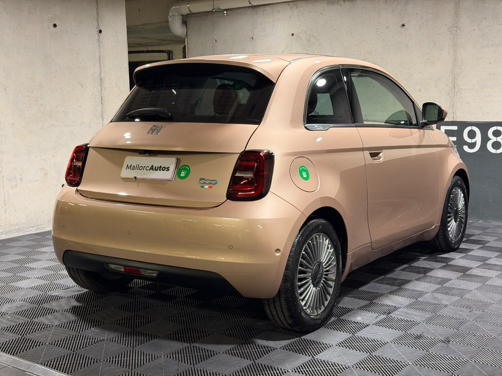 Fiat 500 ELECTRICO 4X2 AT ЗP 2026 - Imagen 6 de 18