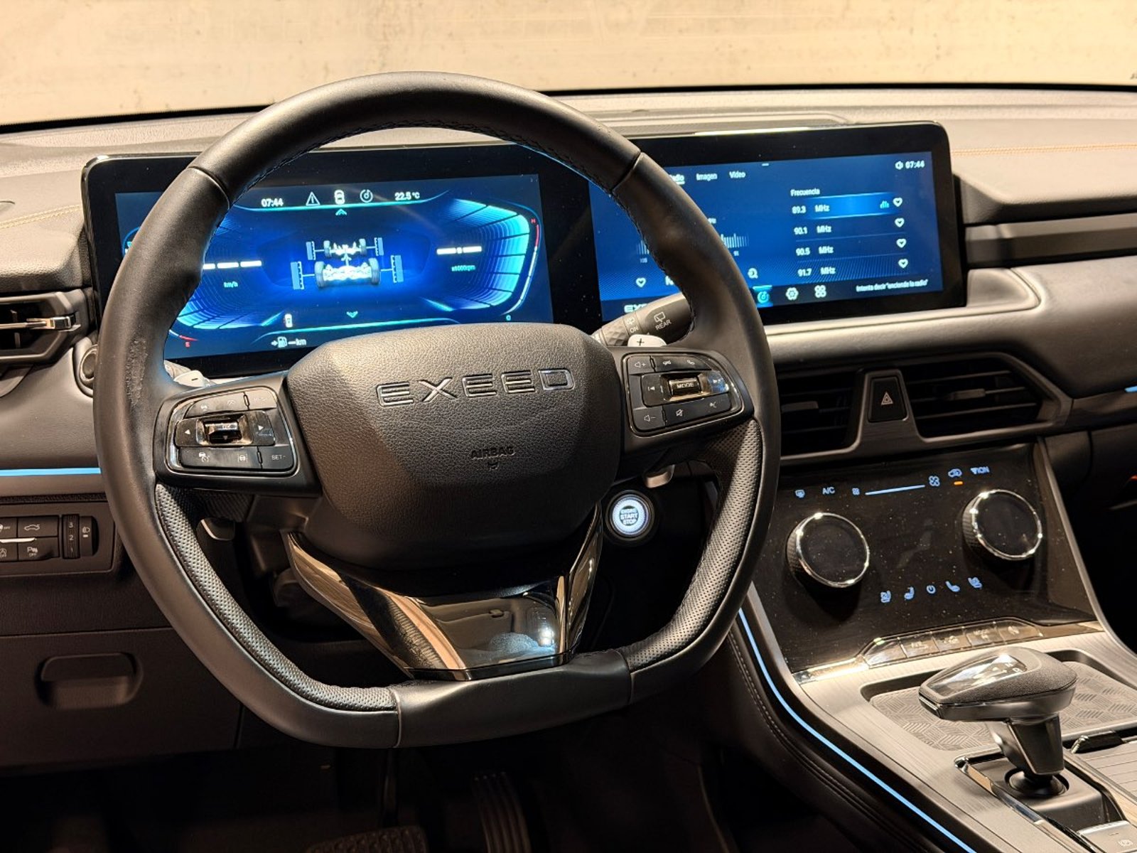 Exeed TXL 2.0T UNLIMITED AWD DCT AT 5P. 2.0T UNLIMITED AWD DCT AT 5P 2023 - Imagen 14 de 20