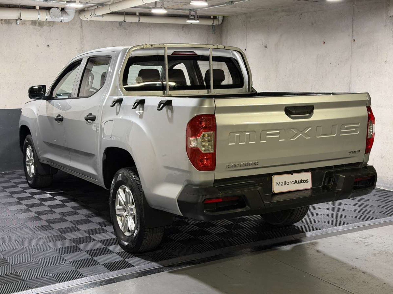 Maxus T60 2.8 DX DIESEL DOB. CAB 4X2 6MT 4P 2023 - Foto 4 de 19