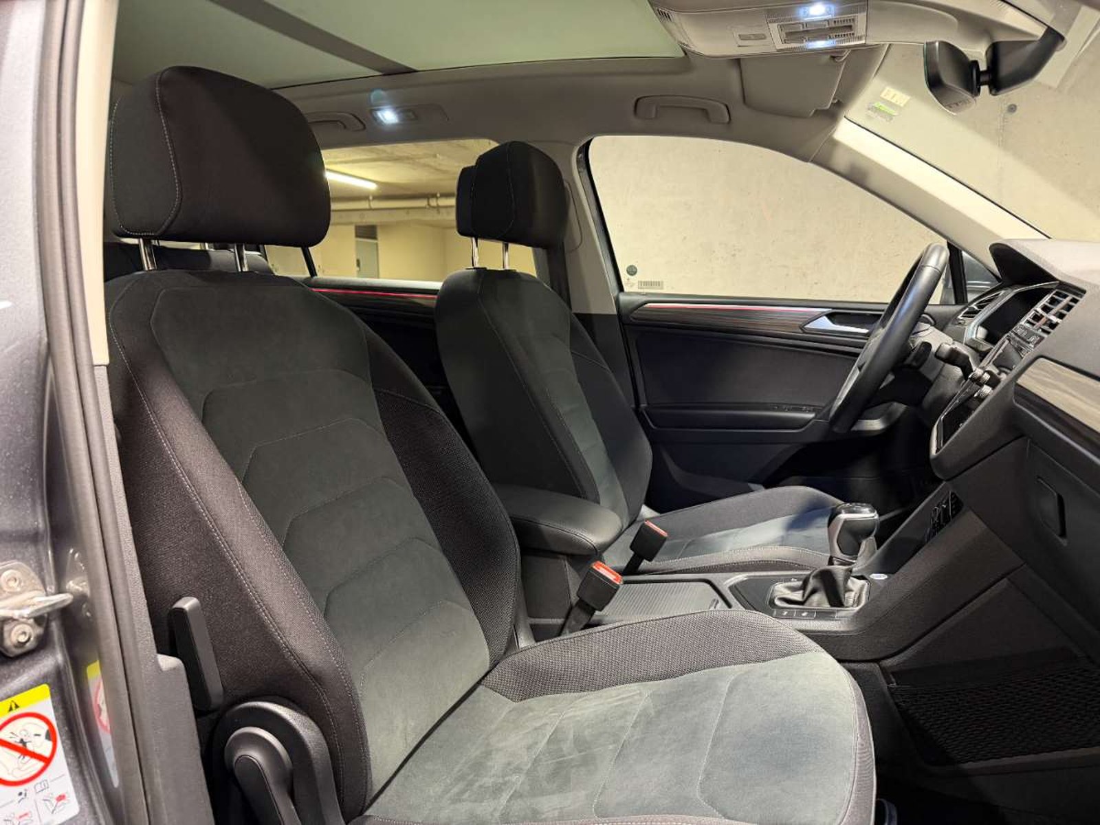 Volkswagen TIGUAN 1.4 TSI HIGHLINE 4X2 AT 5P 2023 - Imagen 9 de 20