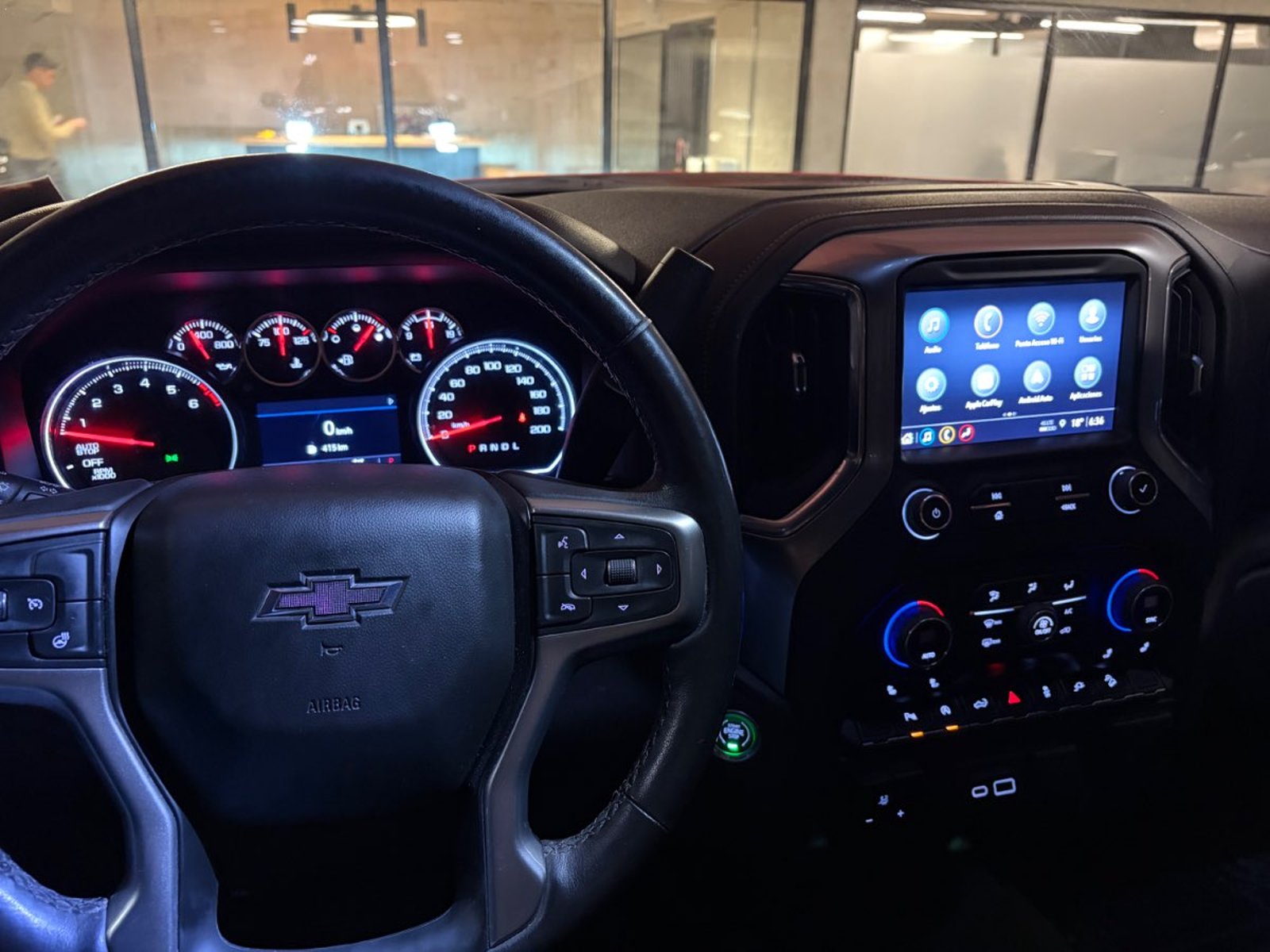 CHEVROLET SILVERADO 5.3 LT TRAILBOSS 4X4 Z71 AT 4P 2022 - Imagen 14 de 18