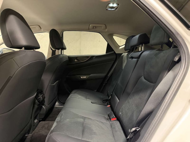 Lexus NX350H 2.5 PREMIUM HIB 4X2 AT 5P 2025 - Imagen 11 de 20