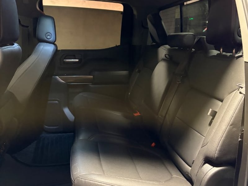 Chevrolet SILVERADO 5.3 LT TRAILBOSS 4X4 Z71 AT 4P 2022 - Imagen 13 de 18