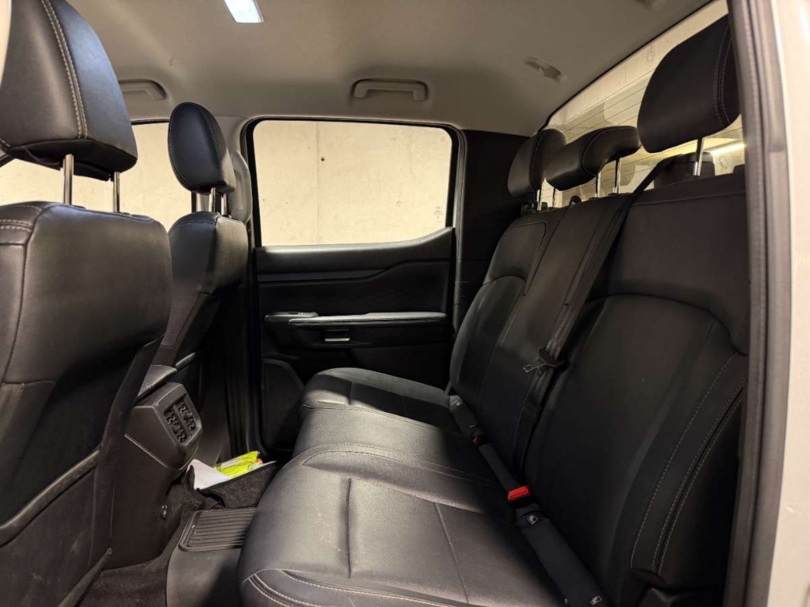 Ford RANGER 2.0 XLT DIESEL 4X4 DOB. CAB. AT 4P 2025 - Imagen 11 de 19