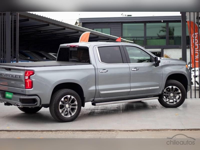 Chevrolet Silverado 2025 - Imagen 4 de 15