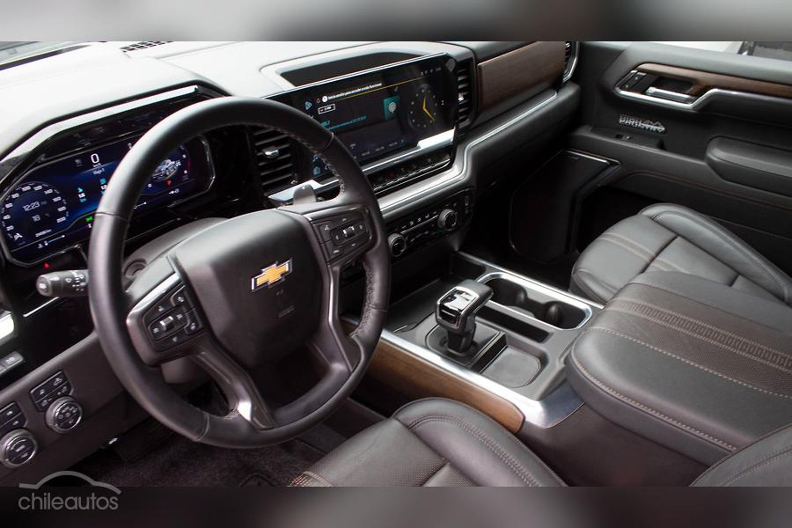 Chevrolet Silverado 2025 - Imagen 13 de 15