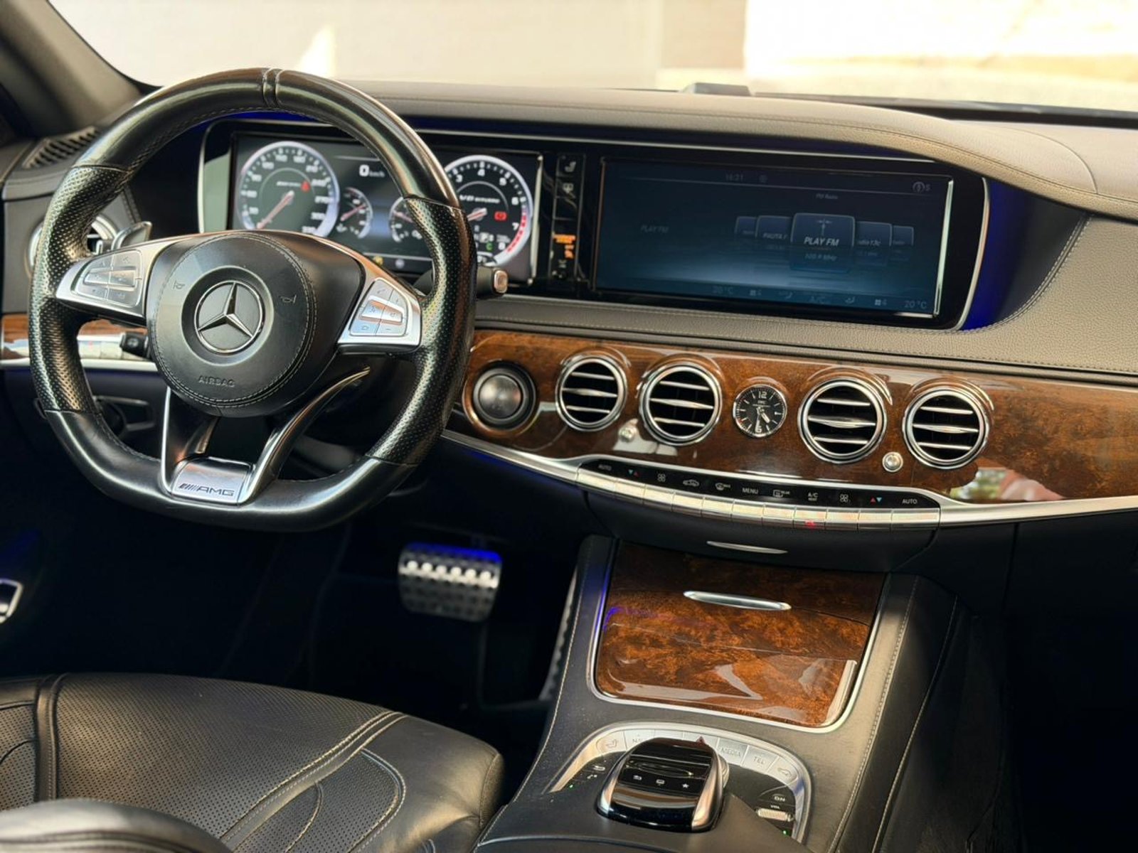 Mercedes-Benz S63 AMG 2017 - Imagen 13 de 16