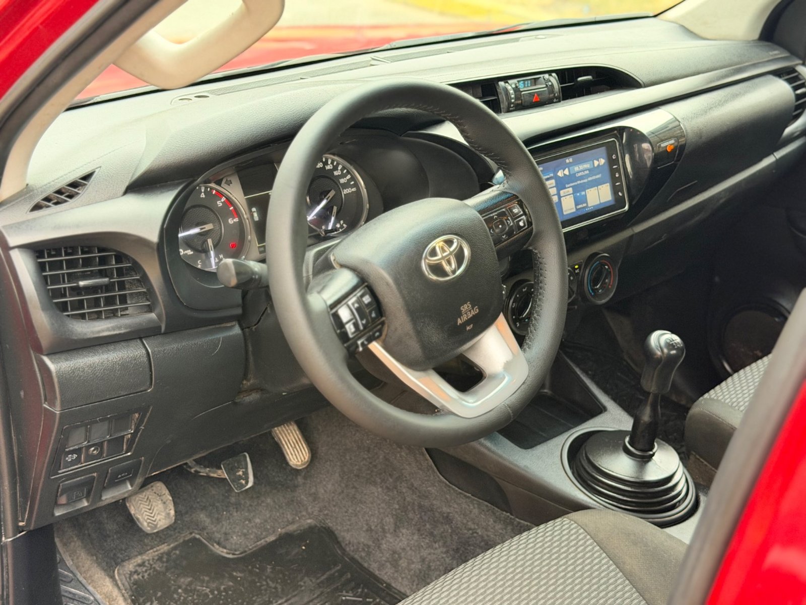 TOYOTA HILUX DCAB 4X4 4P 2.4 2024 - Imagen 7 de 11
