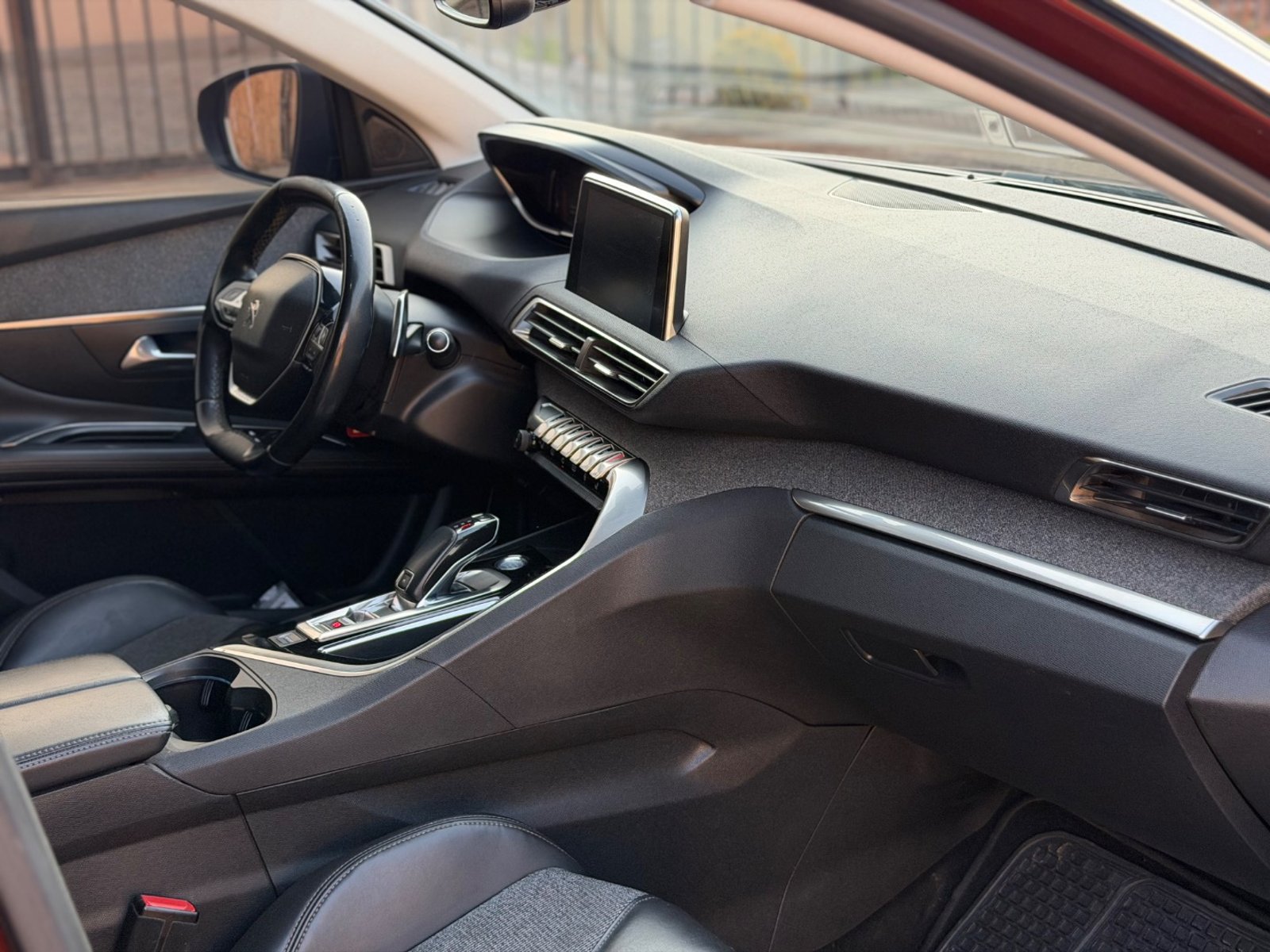 PEUGEOT 3008 ALLURE BLUEHDI 1.5 AUT 2019 - Imagen 8 de 12