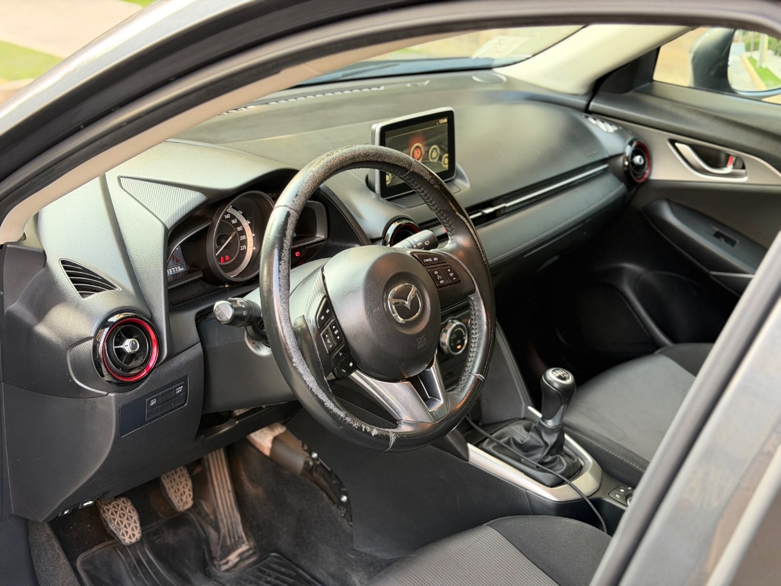 MAZDA CX-3 2017 - Imagen 7 de 11
