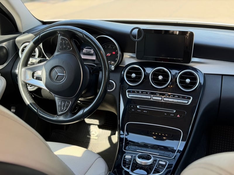 Mercedes-Benz C180 2016 - Imagen 10 de 11