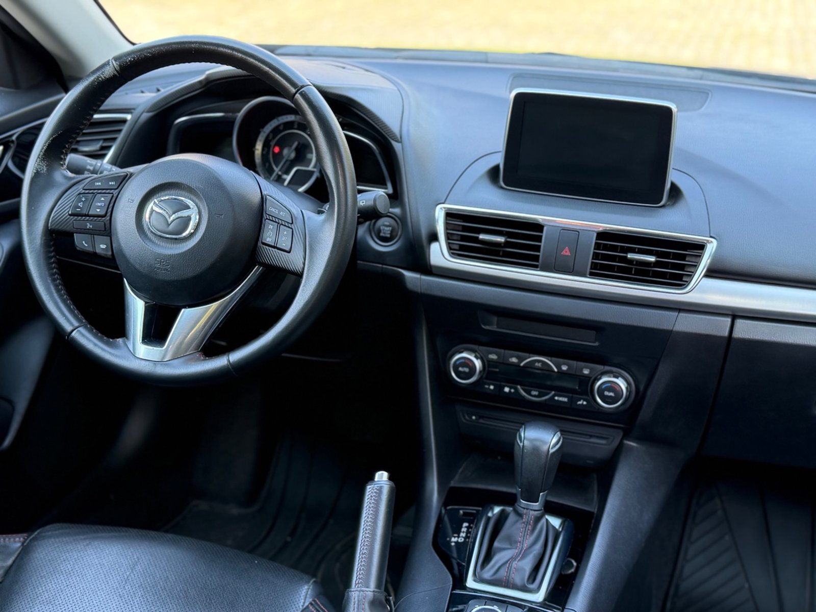 Mazda Mazda3 Sport 2017 - Imagen 9 de 12