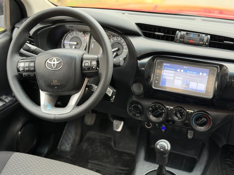 Toyota HILUX DCAB 4X4 4P 2.4 2024 - Imagen 8 de 11