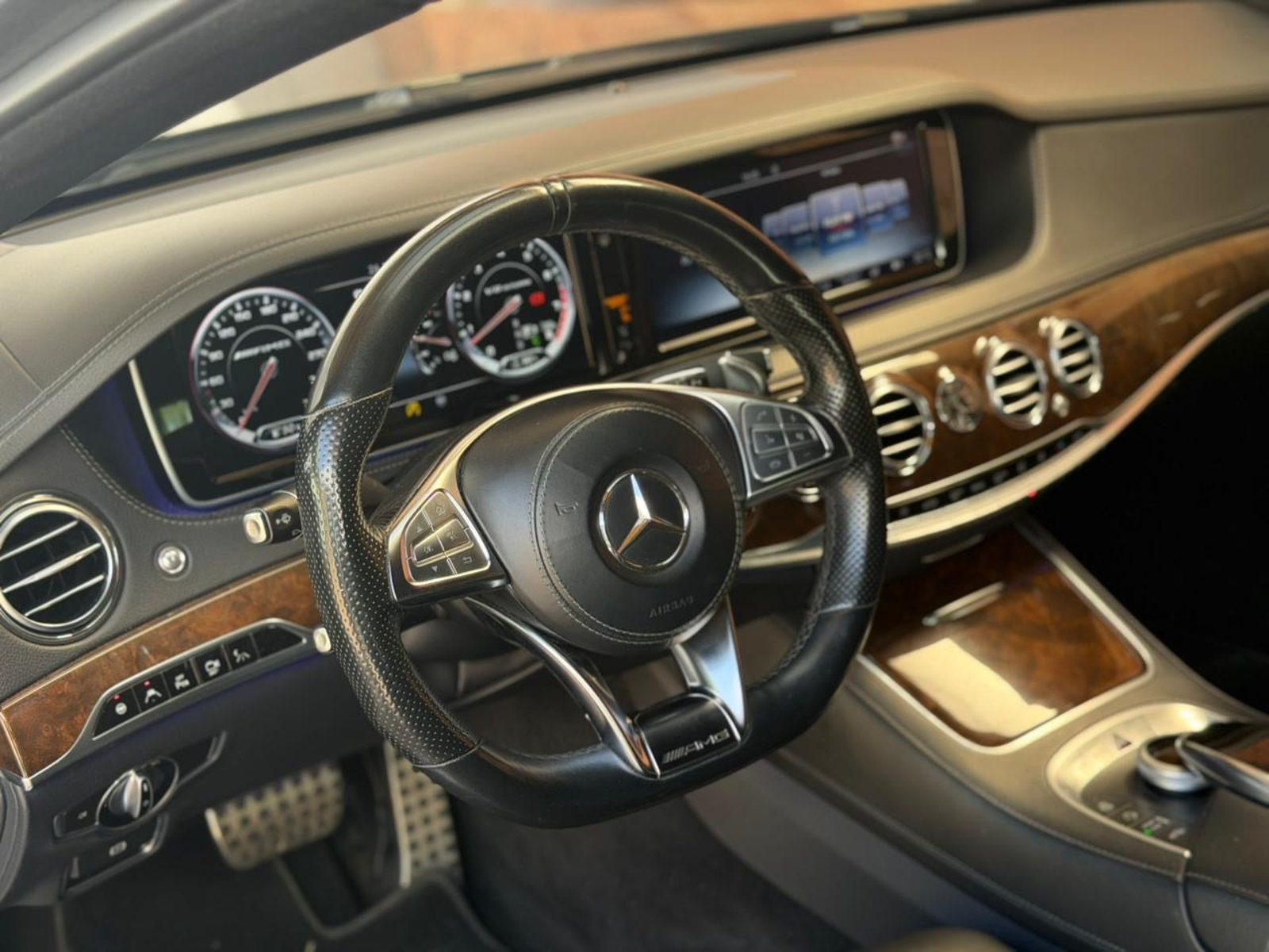 Mercedes-Benz S63 AMG 2017 - Imagen 7 de 16