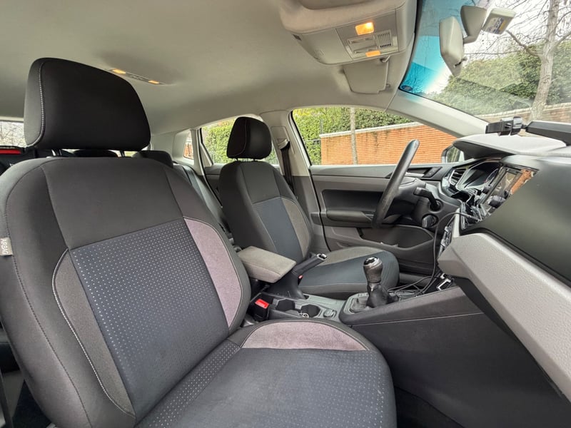 Volkswagen POLO 2019 - Imagen 9 de 11