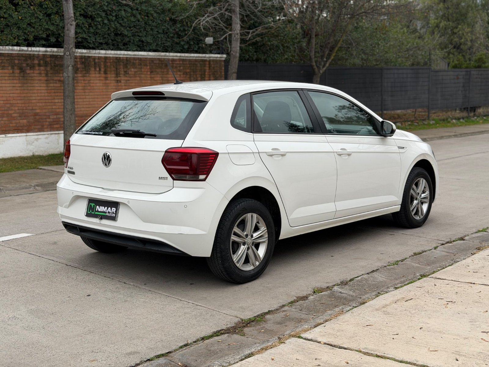 Volkswagen POLO 2019 - Foto 2 de 11