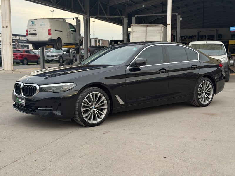 BMW 520 2022 - Imagen 5 de 12